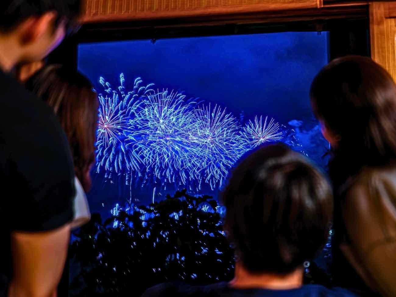 熱海海上花火大会をお宿から