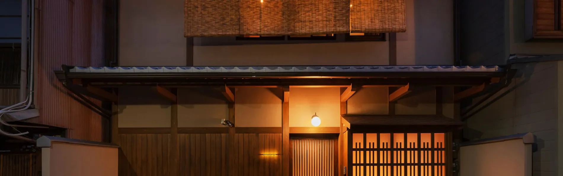 鈴 京都宮川筋 hitotose 穐 -Aki-
