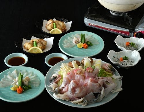 「まるせい」あのりふぐコース