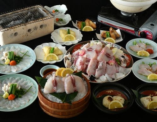 まるせい　あのりふぐ大フルコース