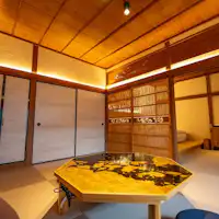 ベッドルーム 和の間