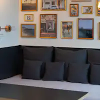 โซฟาห้องนั่งเล่น