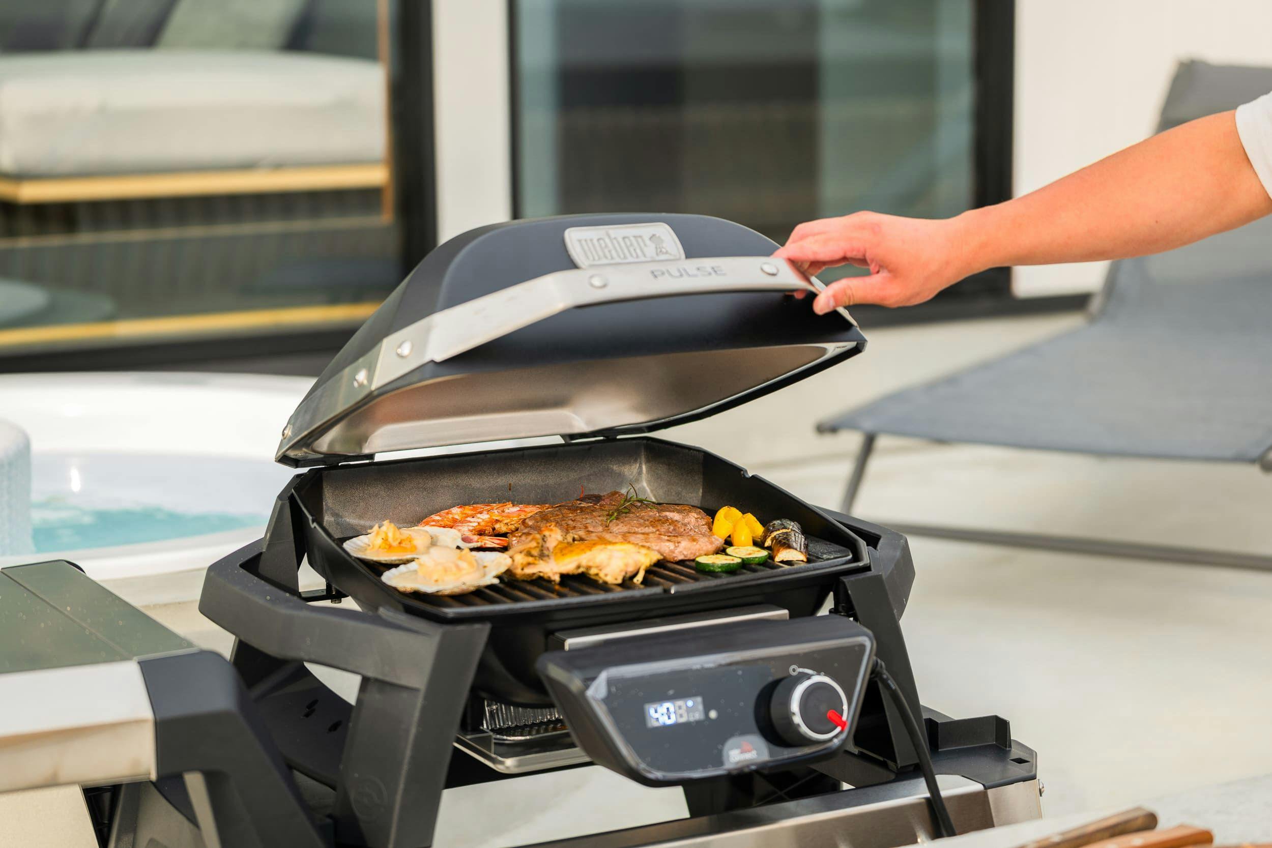 เตาย่างไฟฟ้า Weber