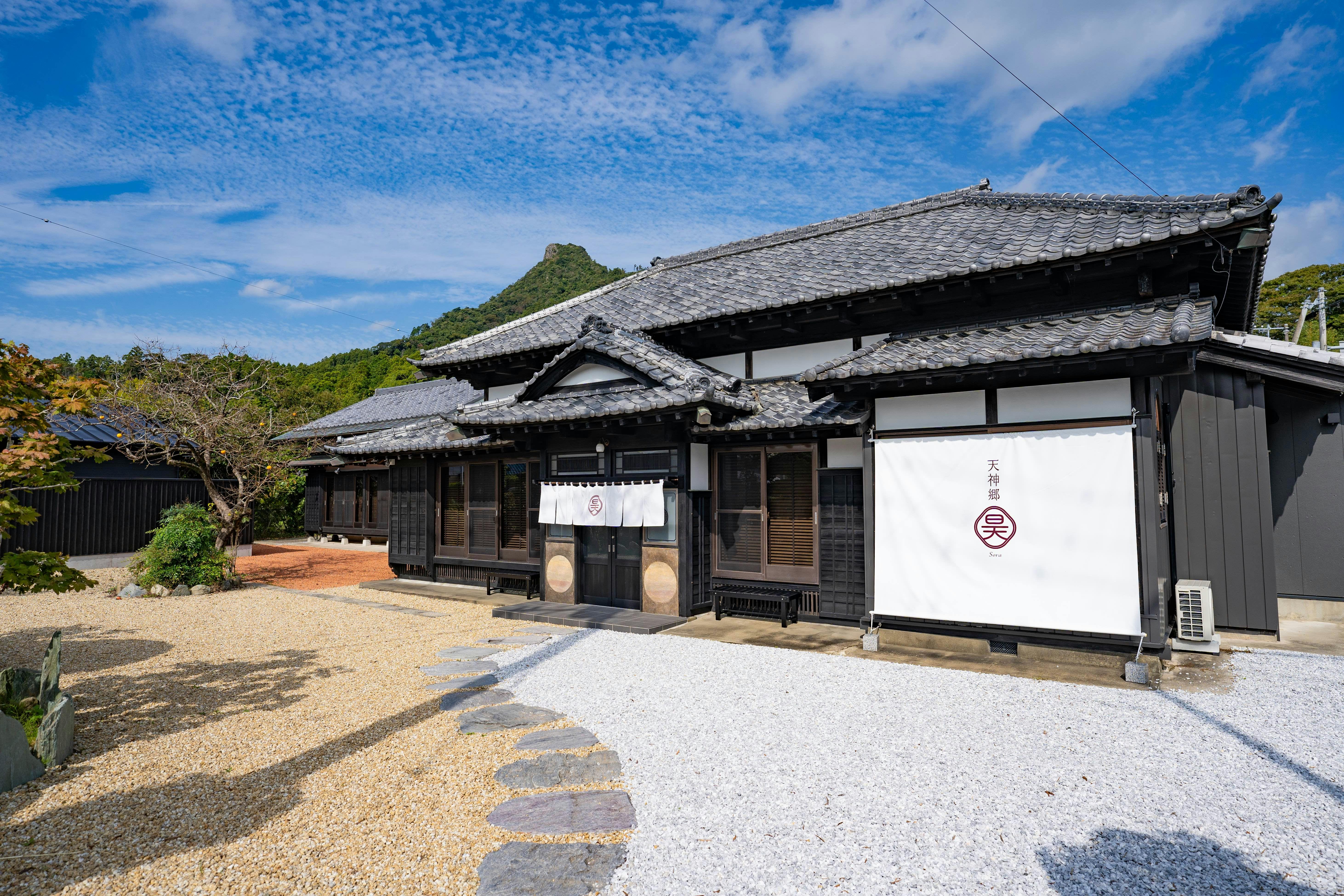 13550074.jpeg?crop=faces&fit=