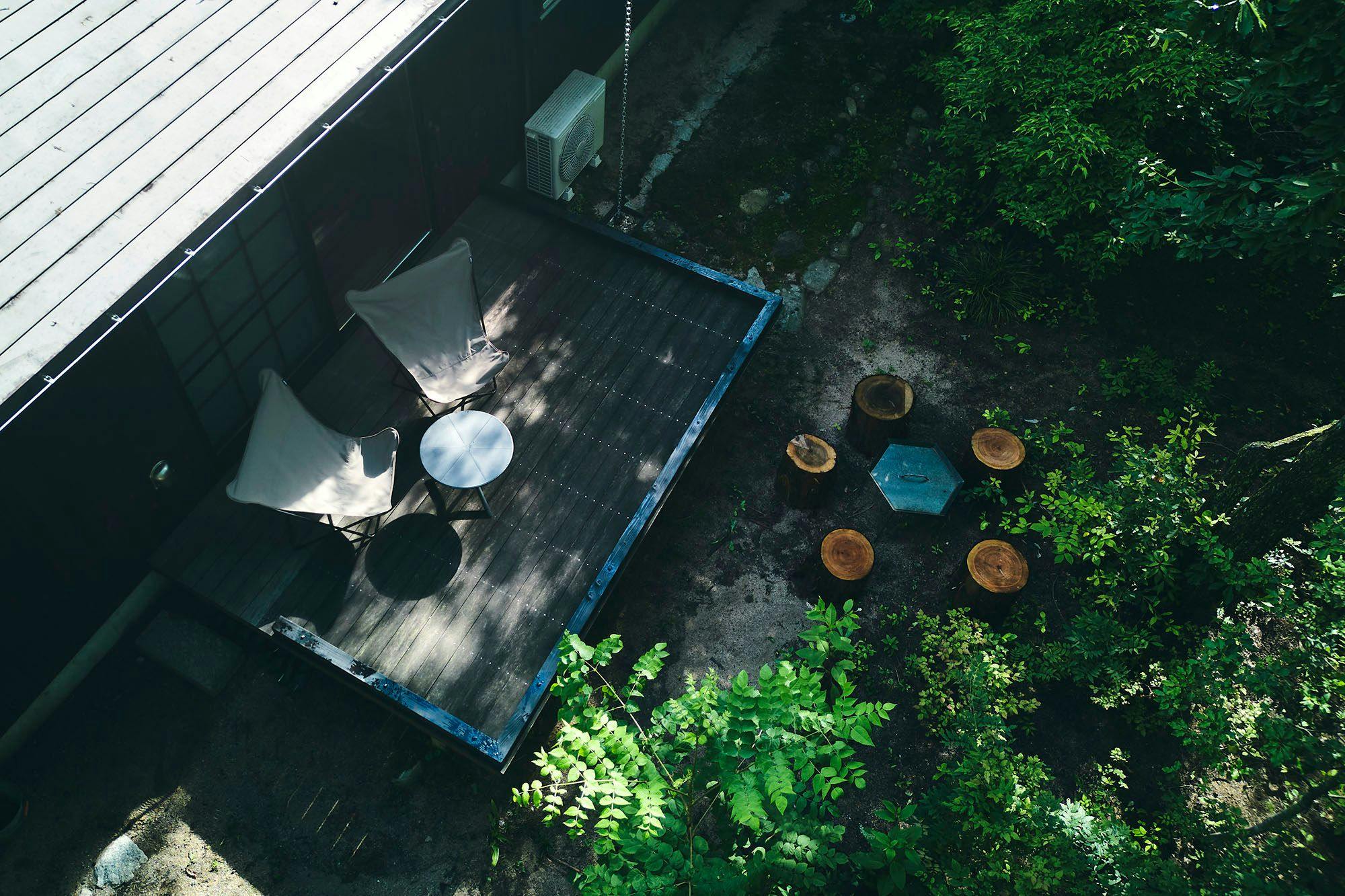 デッキと焚き火台