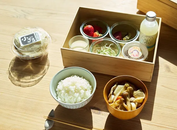 朝食