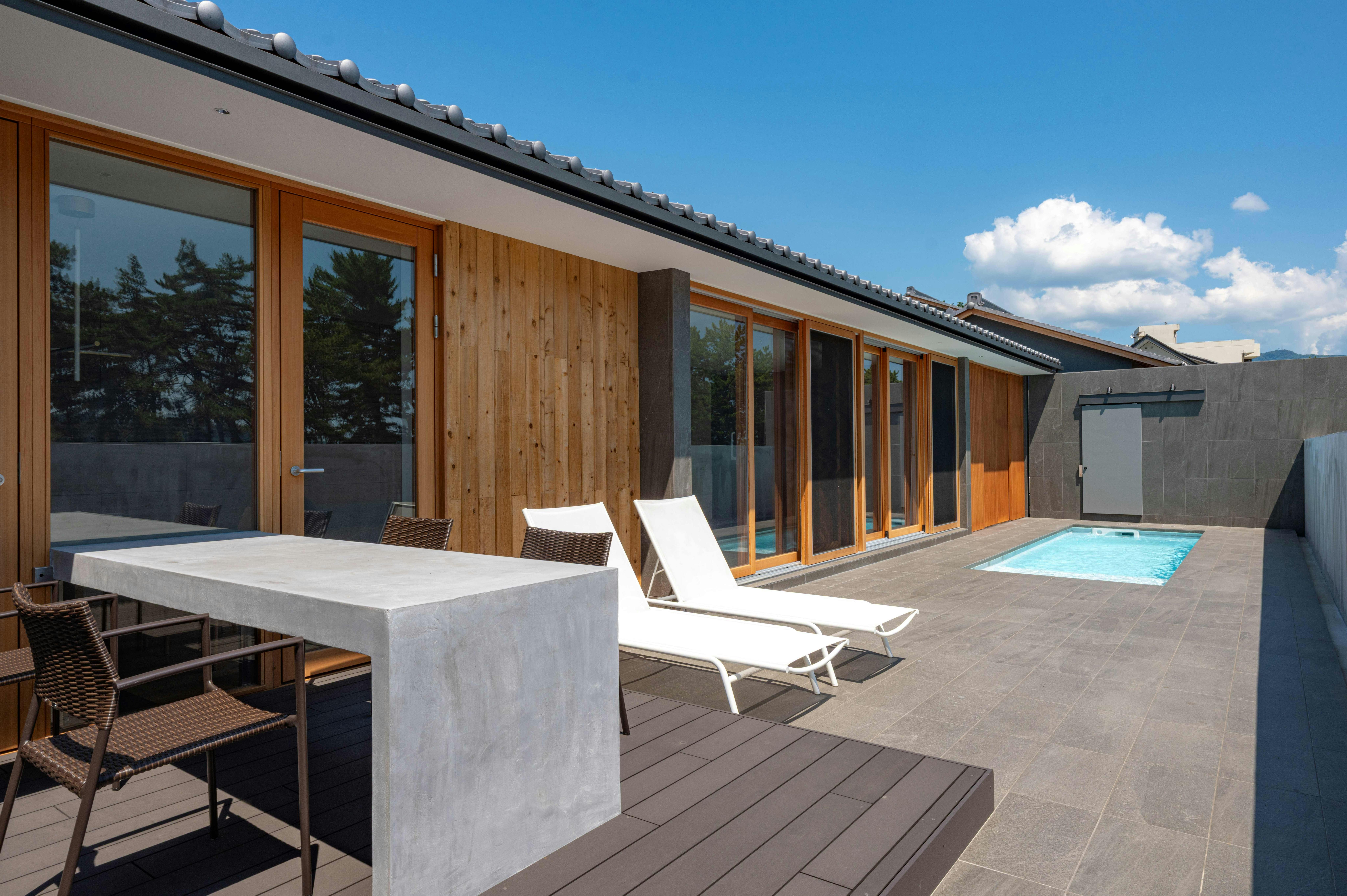 【aeon (เอออน)】เทอเรซพร้อมสระว่ายน้ำ