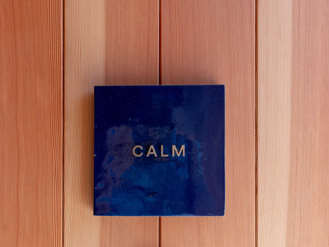 【calm(カーム)】
