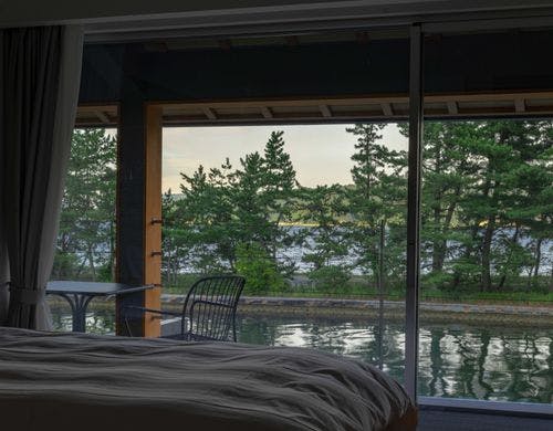 【calm（カーム）】2階ベッドルーム