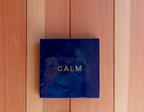 【calm（カーム）】