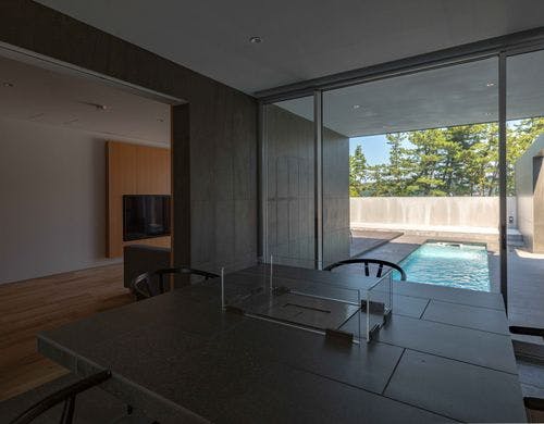 【calm（カーム）】プールビューダイニング