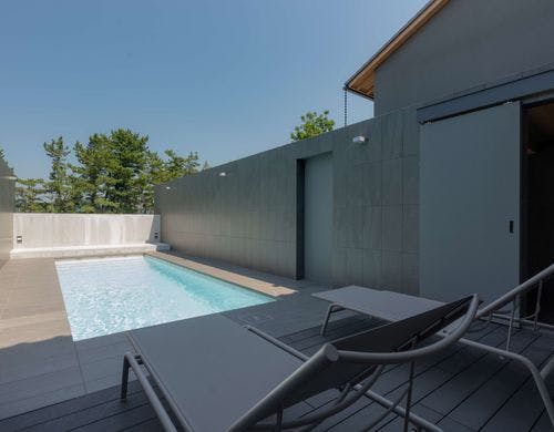 【dawn（ドーン）】プール