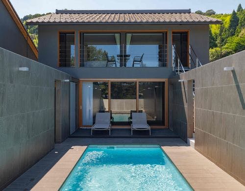 【dawn（ドーン）】プール