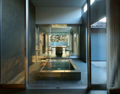 【calm（カーム）】