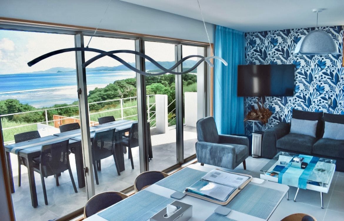 ヴィラ波のダイニング