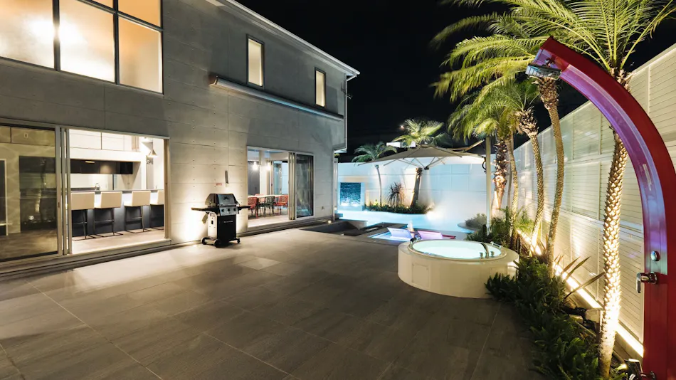 THE POOL HOUSE TOKYO BAY