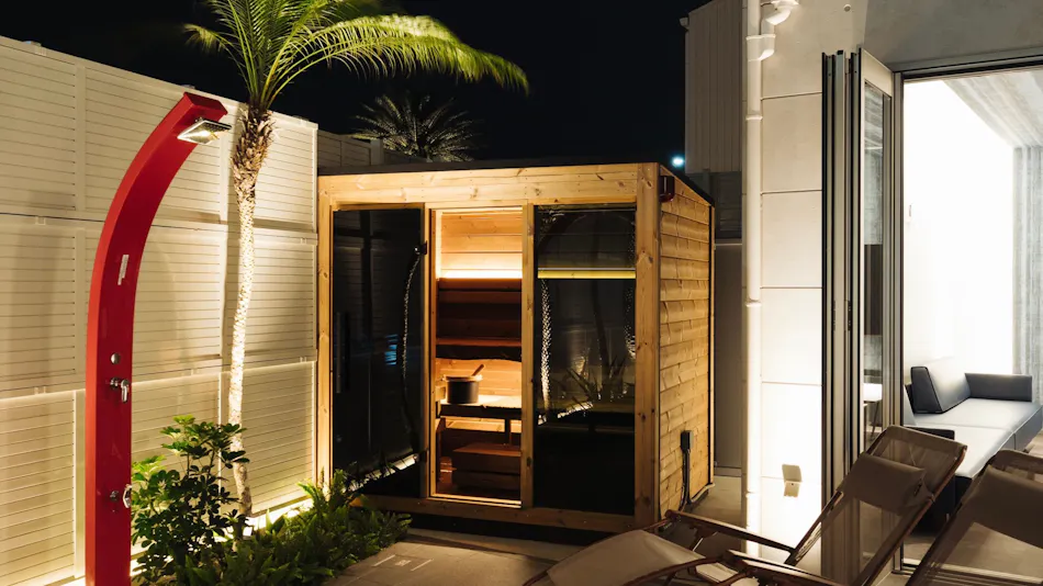 THE POOL HOUSE TOKYO BAY