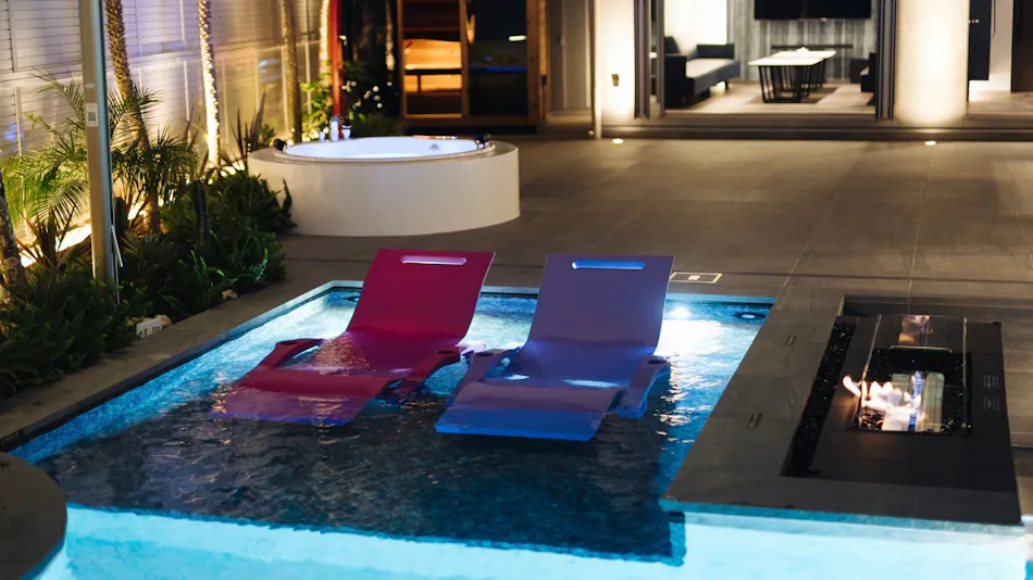 THE POOL HOUSE TOKYO BAY