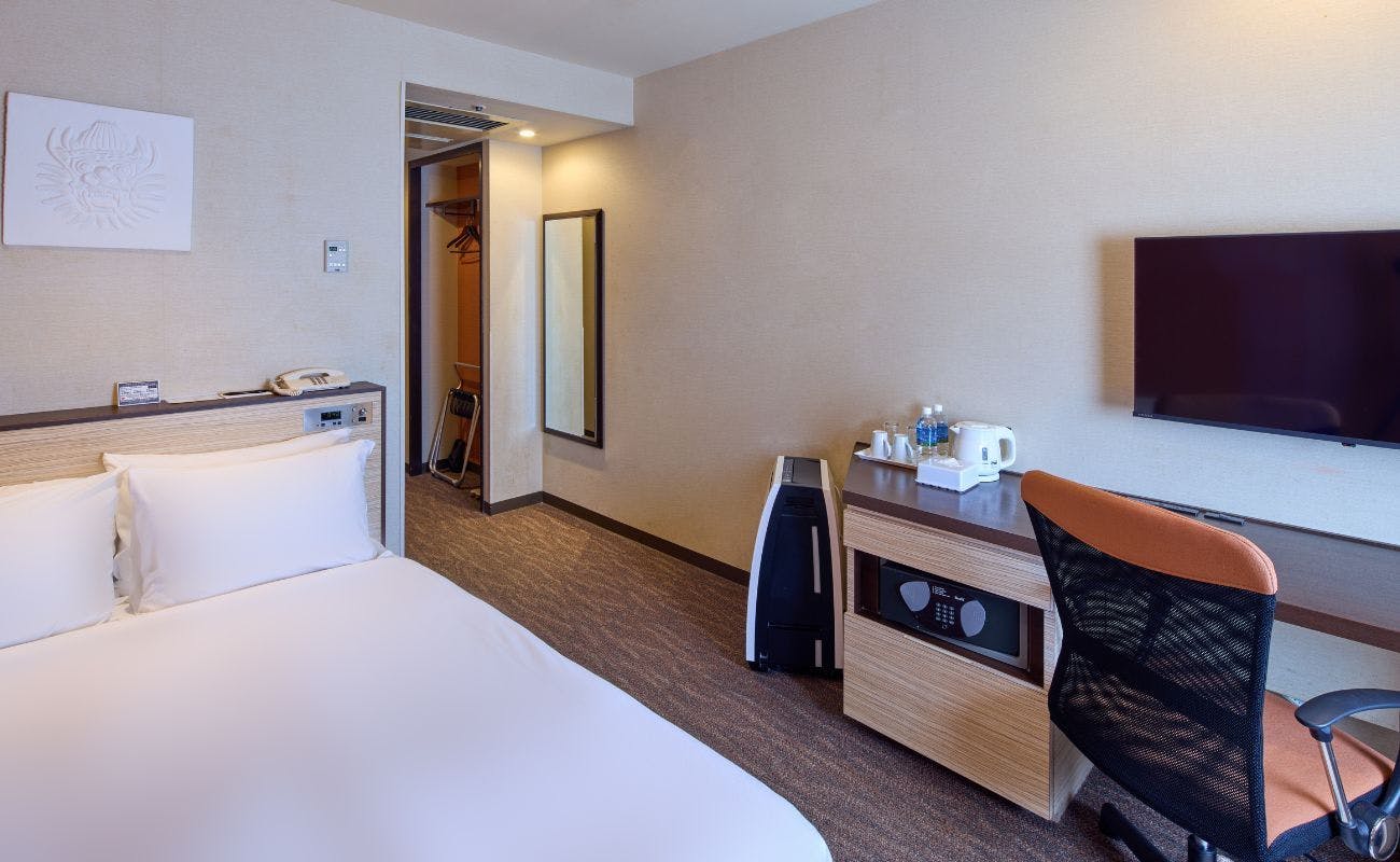 ダブルルーム（17平米）