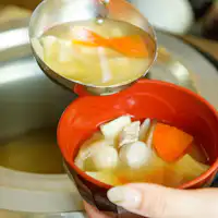 Sarapan prasmanan Jepang dan Barat (Dango-jiru khas Oita)