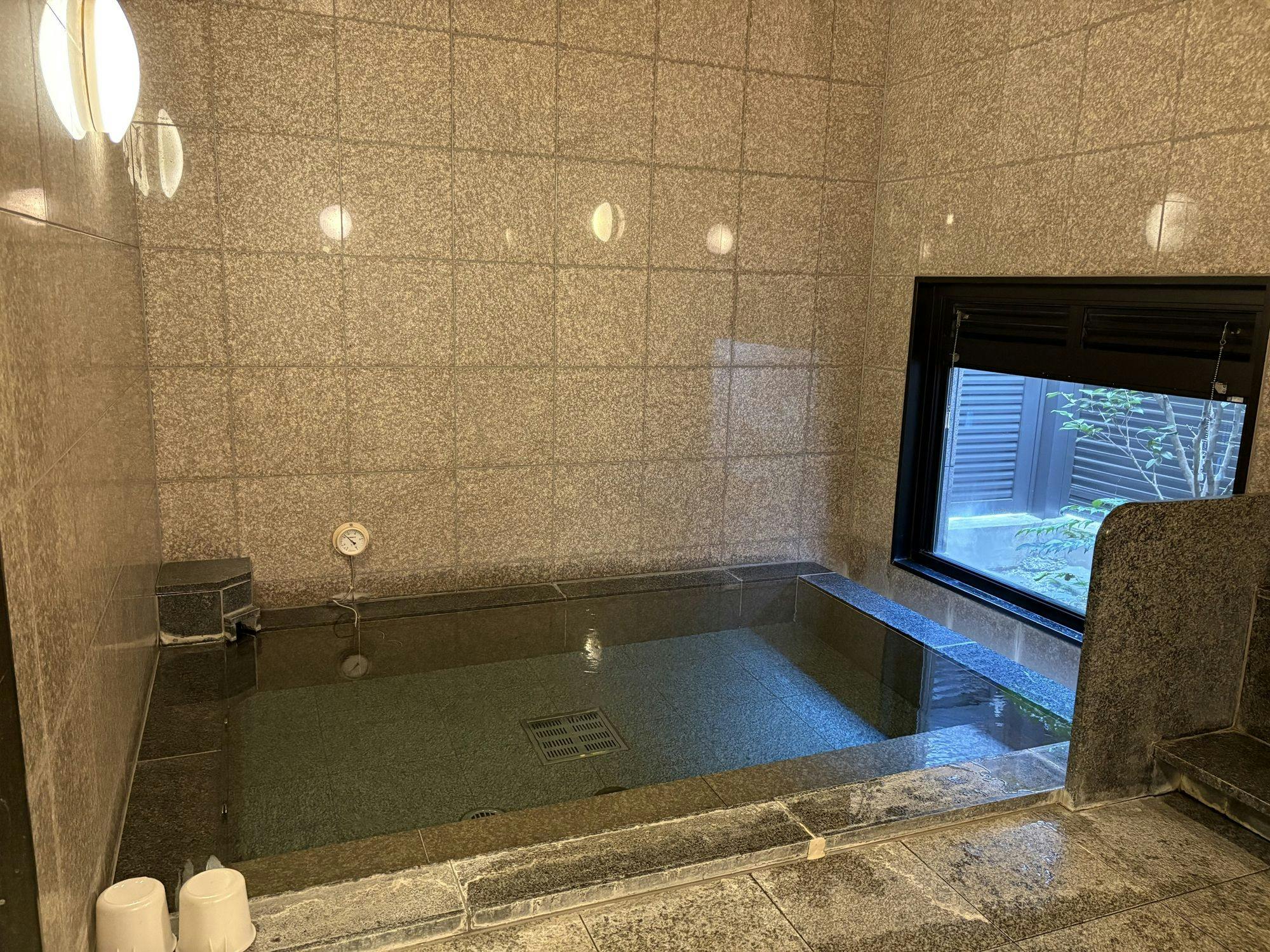 ห้องอาบน้ำสำหรับผู้หญิง