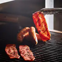 บุฟเฟ่ต์อาหารเช้า เบคอนย่าง