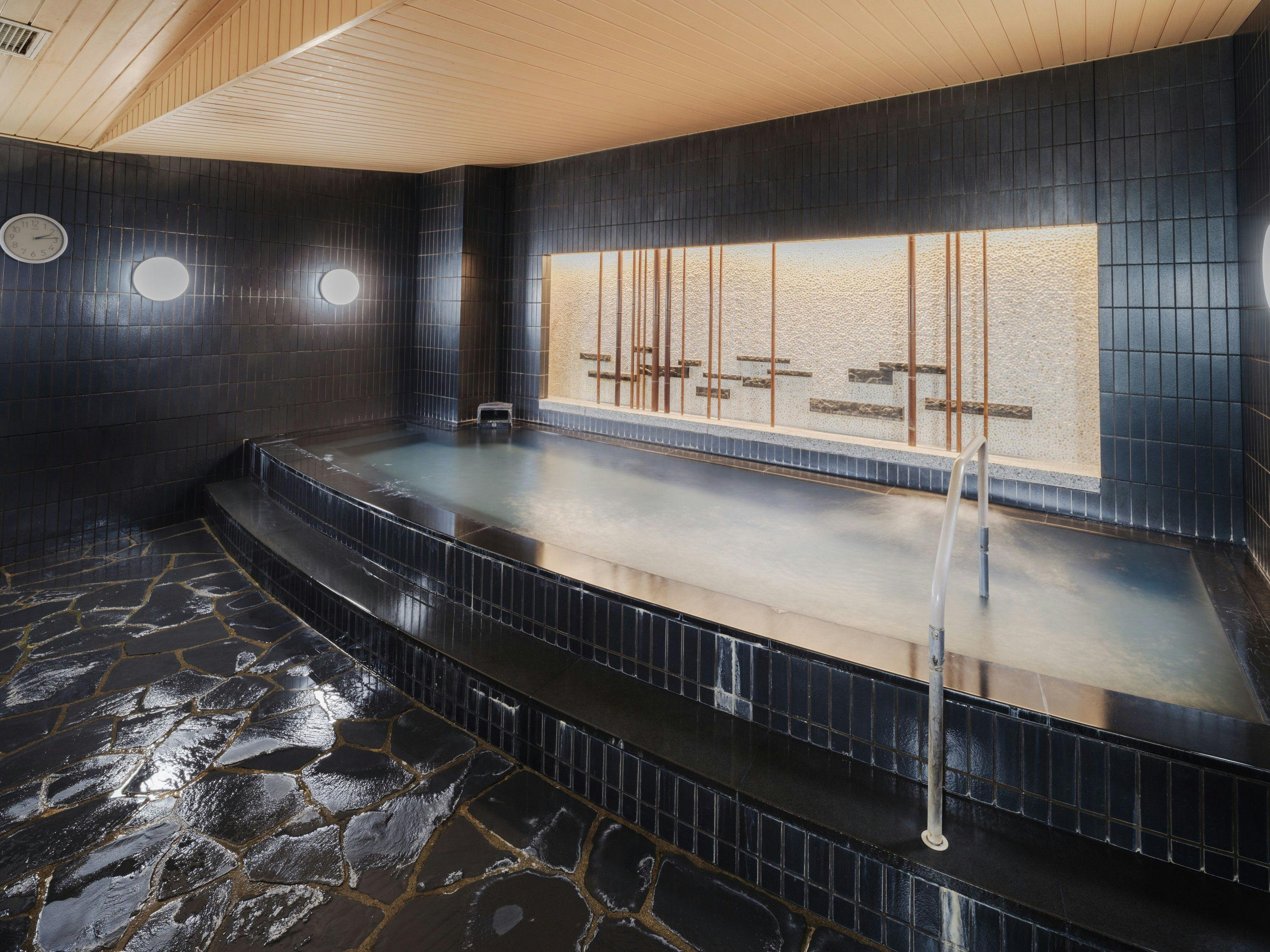 【素泊まり】準天然光明石温泉（人工温泉）大浴殿付き！京成成田駅東口徒歩1分の好立地