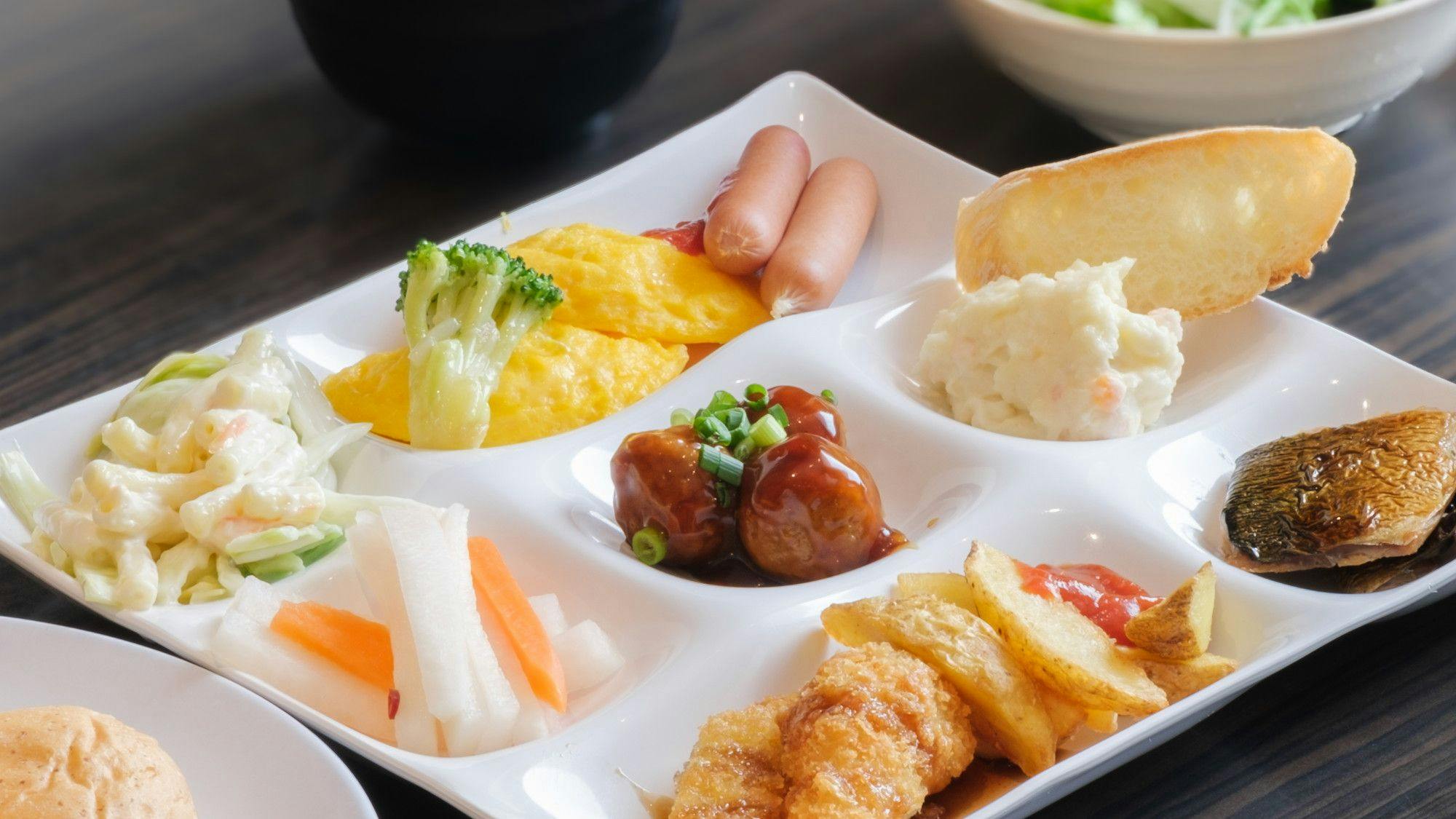 【朝食ビュッフェ付き】自家製豆富が絶品！京成成田駅東口徒歩1分の好立地