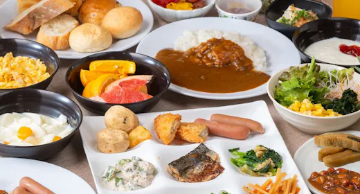 【รวมบุฟเฟต์อาหารเช้า】เริ่มรับประทานได้ตั้งแต่ 06:00 น.! มีร้านสะดวกซื้อในอาคาร! พร้อมห้องอาบน้ำสาธารณะขนาดใหญ่ ทำเลดีใกล้สถานี เดิน 1 นาทีจากทางออกฝั่งตะวันออกของสถานีเคเซ นาริตะ
