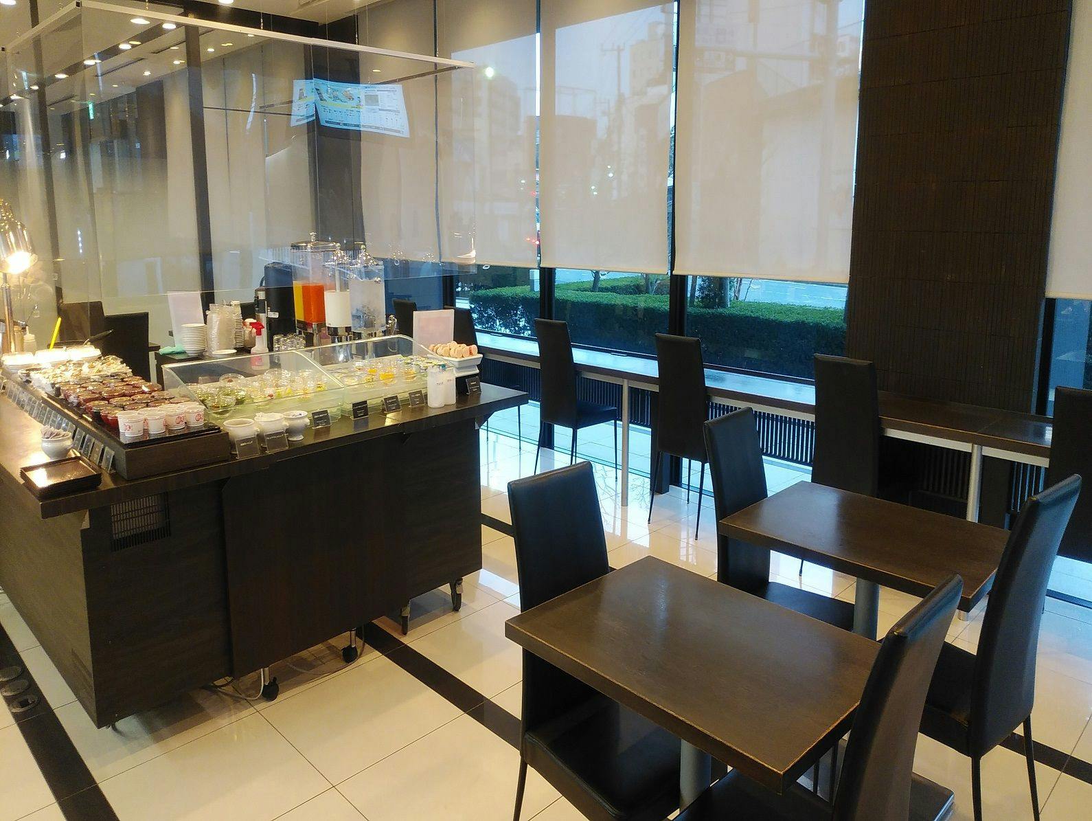 ■朝食レストラン1階　座席数26席