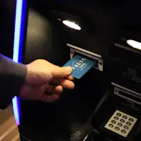 自動チェックイン機