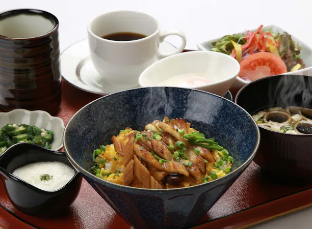 和食 穴子丼とねばねば野菜御膳