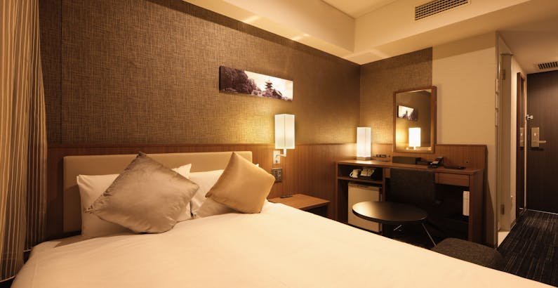 ダブル 喫煙 素泊り プラン ミネラルウォーター付 プラン ホテルユニゾ京都四条烏丸 一休 Comビジネス