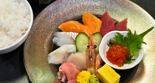 刺身御膳と80種類の朝食バイキング 2食付きプラン