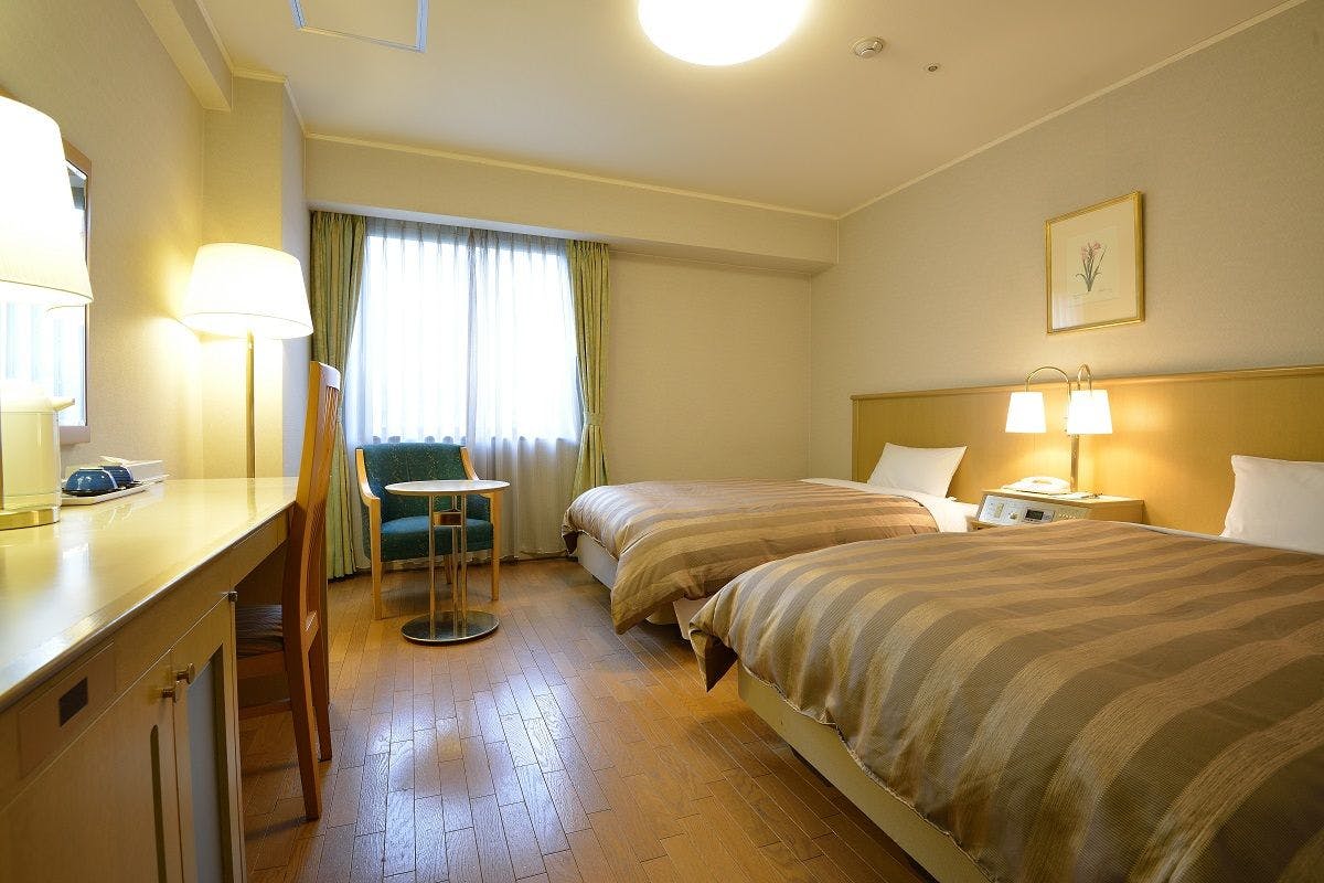 アークホテルロイヤル福岡天神 ルートインホテルズ 【素泊まり】 スタンダードプラン 【喫煙】セミダブル