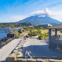 溶岩なぎさ公園足湯 写真協力:鹿児島市