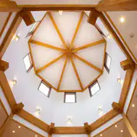 レストランの八角天井