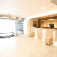 Resepsionis (tersedia 24 jam).