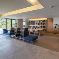 フロント・ロビー