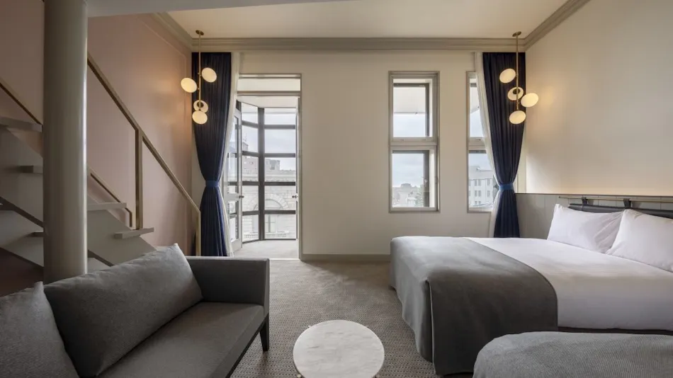 UNWIND HOTEL & BAR OTARU