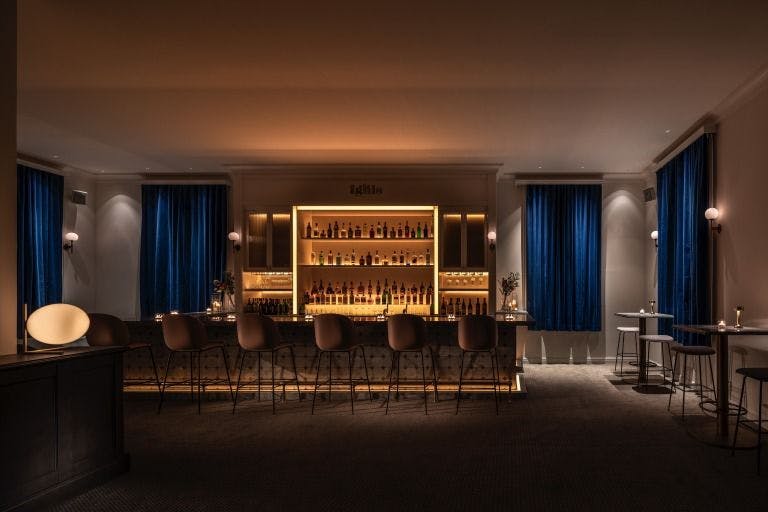 UNWIND HOTEL & BAR　OTARU（アンワインド ホテル＆バー 小樽）