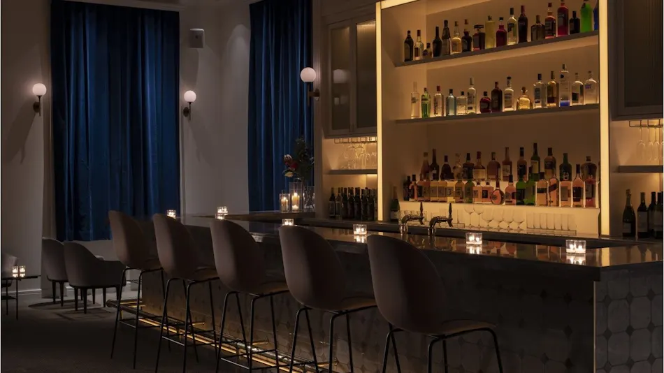 UNWIND HOTEL & BAR OTARU