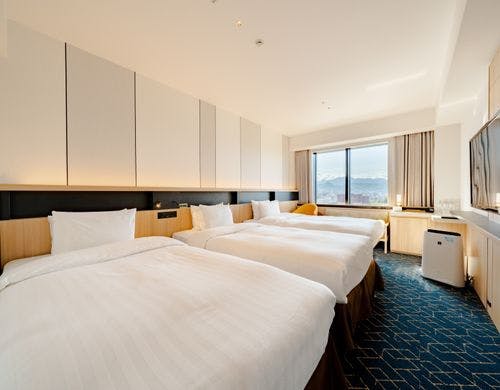 【禁煙】スーペリアツイン（23平米）3名