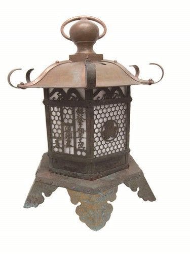 提供：春日大社「徳川綱吉灯籠（小）」