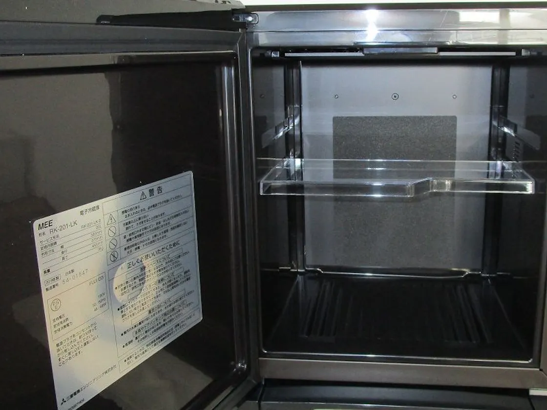 各客室には冷蔵庫を完備しております。