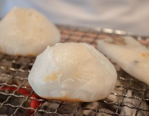 朝ごはんには、新庄村自慢のお餅をご提供。