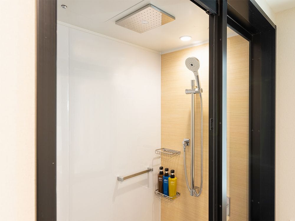 スーペリアシングル（シャワーブース）