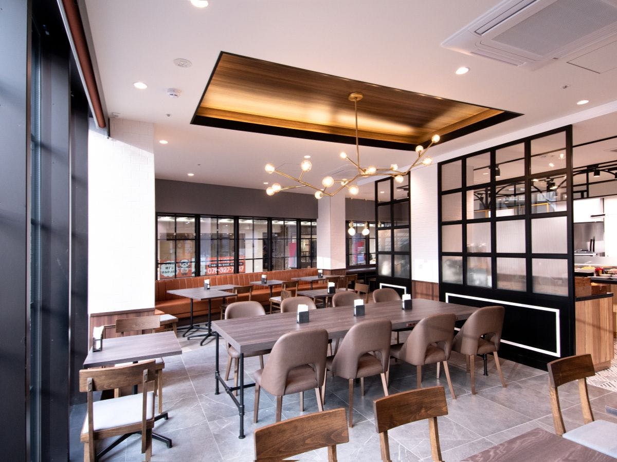 レストラン（ホール）