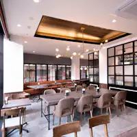 レストラン(ホール)