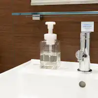 【Double Standard】(Bebas Rokok) Contoh kamar tamu.